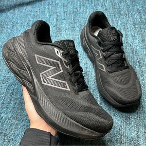 New Balance 880v15 Fresh Foam Running Shoes in Black Men's Size 11 WIDE Width 2E